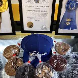 6-cookie assorted box $22