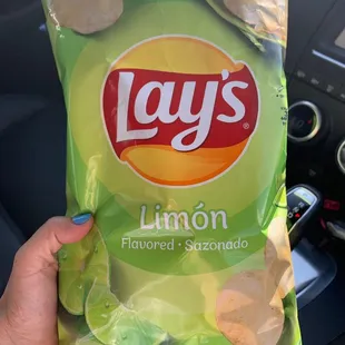 a bag of lays lemon