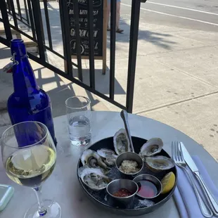 Oysters happy hour