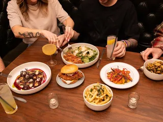 Bee's Knees & Honey Lounge