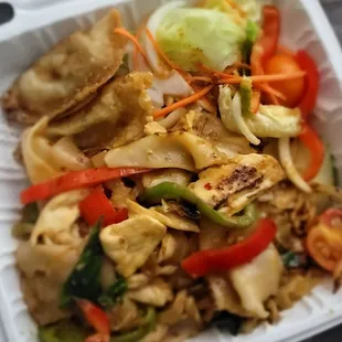 Drunken noodles with chicken. Wasn&apos;t good at all : (