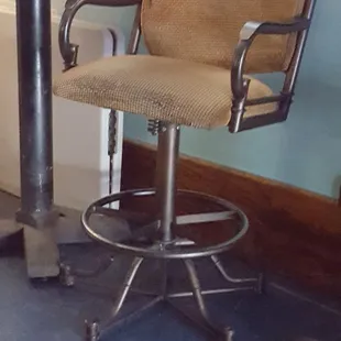 Comfy bar stool