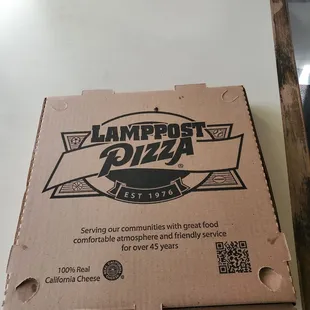 Lampost pizza box