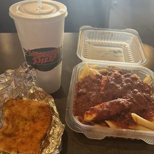 Penne pasta with chicken and meat sauce