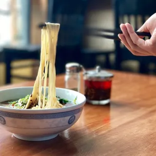 Hand Pulled Lanzhou Beef Noodle Soup