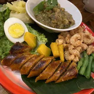 Sai Oua Nam Prik Num**