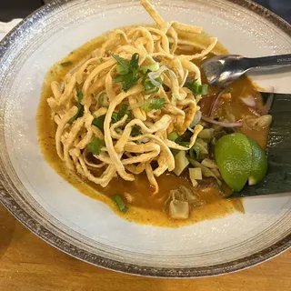 Khao Soi Chiang Mai Stew Beef ** (Noodle Curry)