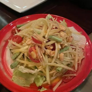 Som Tum (Papaya salad)**
