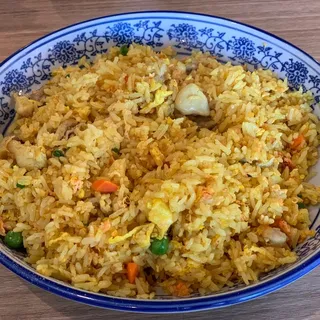 GOLDEN FRIED RICE