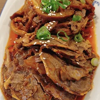 BEEF AND TRIPE IN CHILI OIL