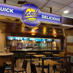 Before the crowd comes...