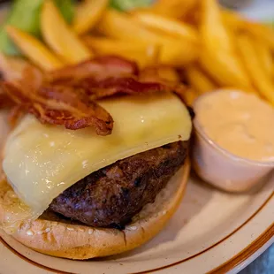 Bacon swiss burger