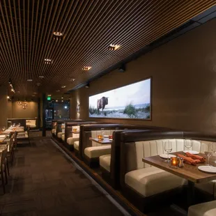 sushi and sashimi, interior