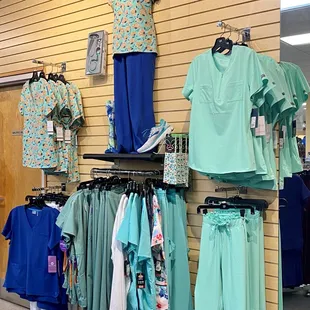 Seasonal prints and solids