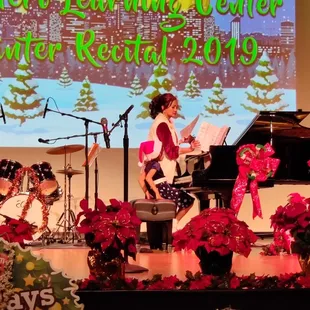 Ms Gina playing Revolutionary Etude by Chopin