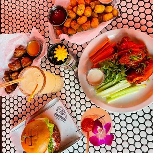 Cocktails &amp; appetizers