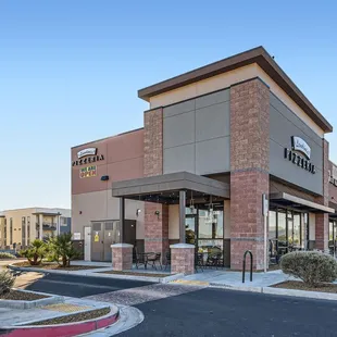 Our new Las Vegas Landini&apos;s Pizzeria is the biggest of three locations at 1,386 square feet, offering indoor and outdoor dining.