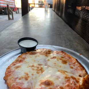 FREE pizza during happy hour!