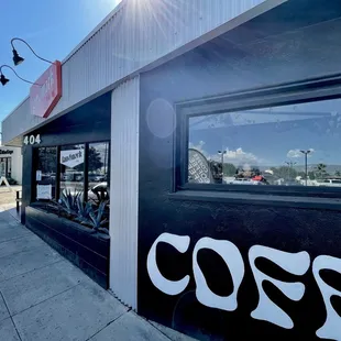 the reflection of the sun in the window