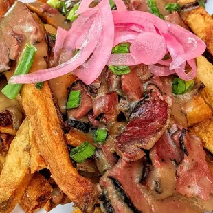 Smoked Meat Poutine | Instagram: @telephonesmoothie
