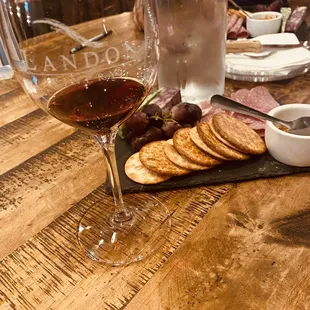 Landon Cheese Board Landon, Raspberry, 750mL wine (12.00% ABV)