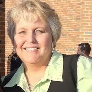 Suzie W.