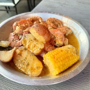 16 royal reds, corn, and potatoes