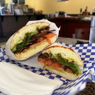 BLT