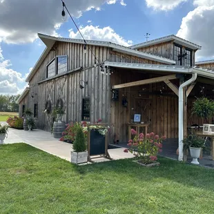 Beautiful Lane57 farm barn!