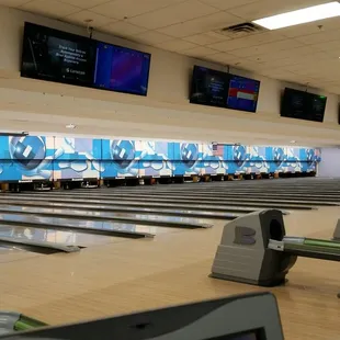Bowling lanes