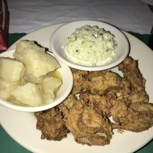 Fried oyster dinner