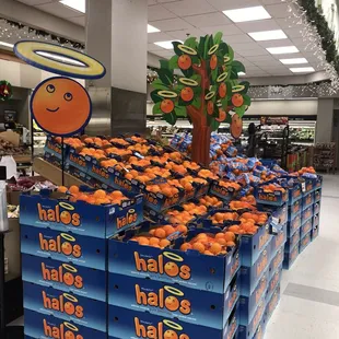 a display of oranges