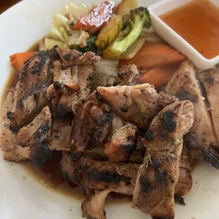 BBQ chicken is so delicious!