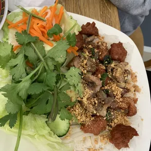 Rice Vermicelli platter w/ pork meatballs and grilled pork