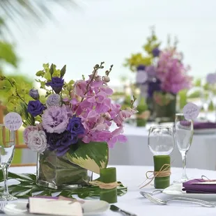 Reception table setting example - Lavender
