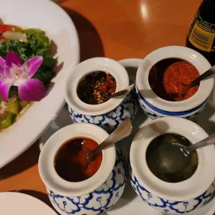 Spicy condiment tray