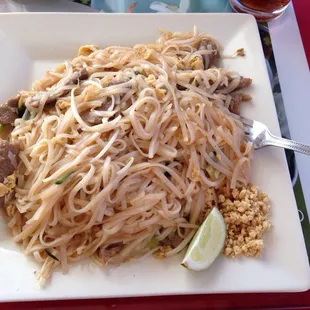 Pad Thai with Beef, the dinner portion
