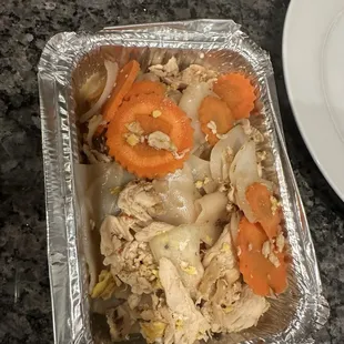 Drunken noodles with chicken