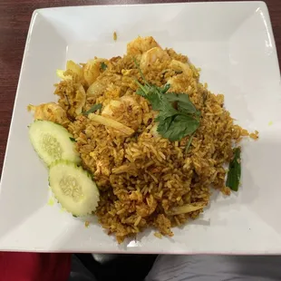 Great portion size.  Great service.  Awesome spring rollls.  Great if you are gluten free.