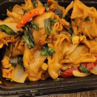 kao mee noodle with chicken, medium spicy