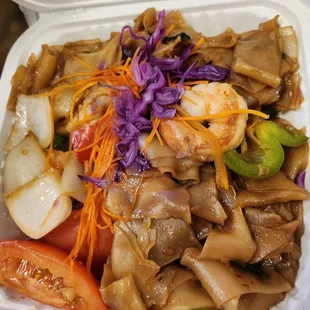 Scrumptious shrimps  pad kee Mao noodles