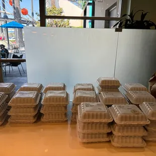 Impress your team and guest with Lantern Garden's lunch combo catering! Delicious Chinese lunch dishes tailored for your business events.