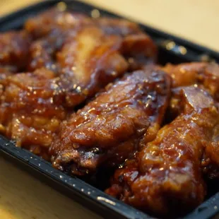 chicken wings and fried chicken, food