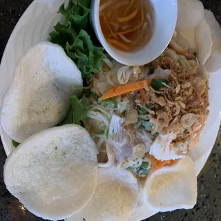 A6. House Salad w. Chicken