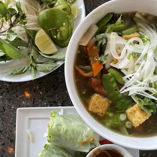 P8. Tofu & Veggie Pho