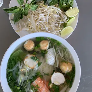 P9. Pho Seafood