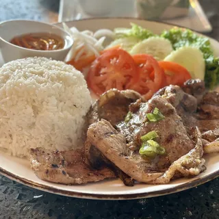 F1. Steamed Rice w Grilled Meats
