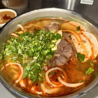 Bun Bo Hue (Spicy Beef Soup)