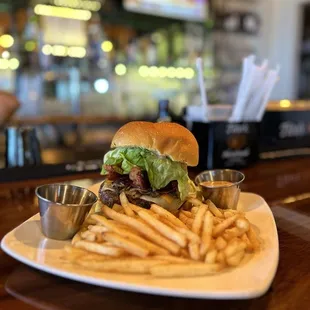 House Burger W/ Bacon, Cheddar Cheese, &amp; Mushrooms