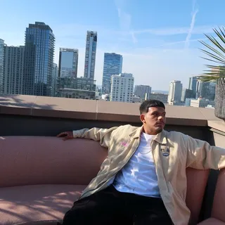 Ferny j.